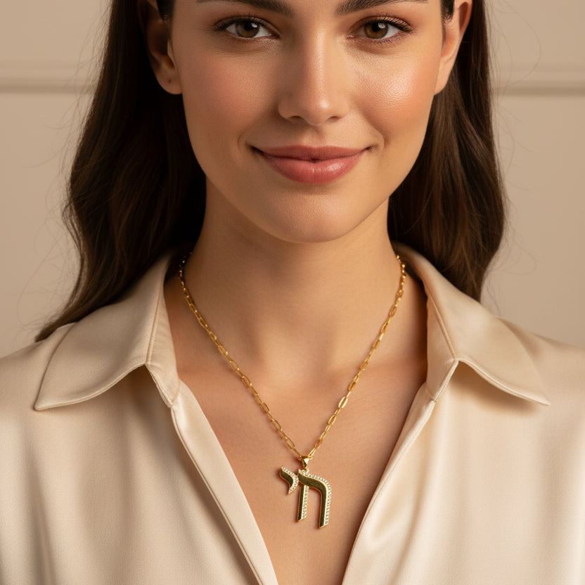 Bold Pavé Chai Necklace